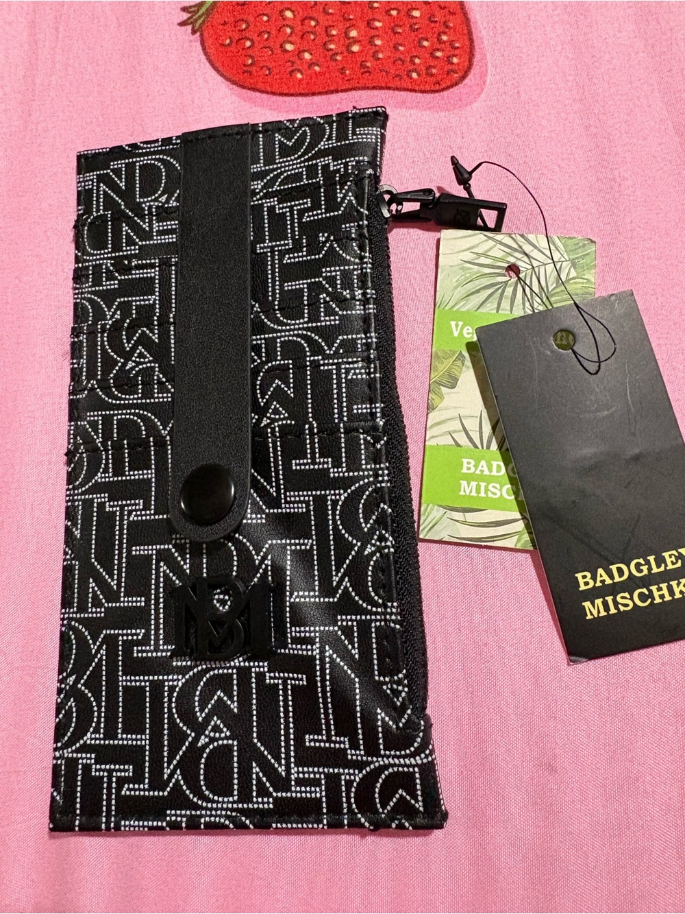 Badgley Mischka Black and White Monogram Sunglasses Sleeve